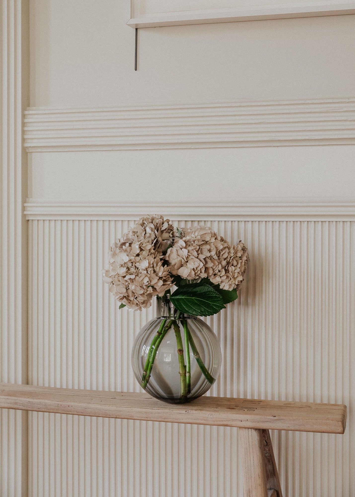 Ball Glass Vase - smoke gray