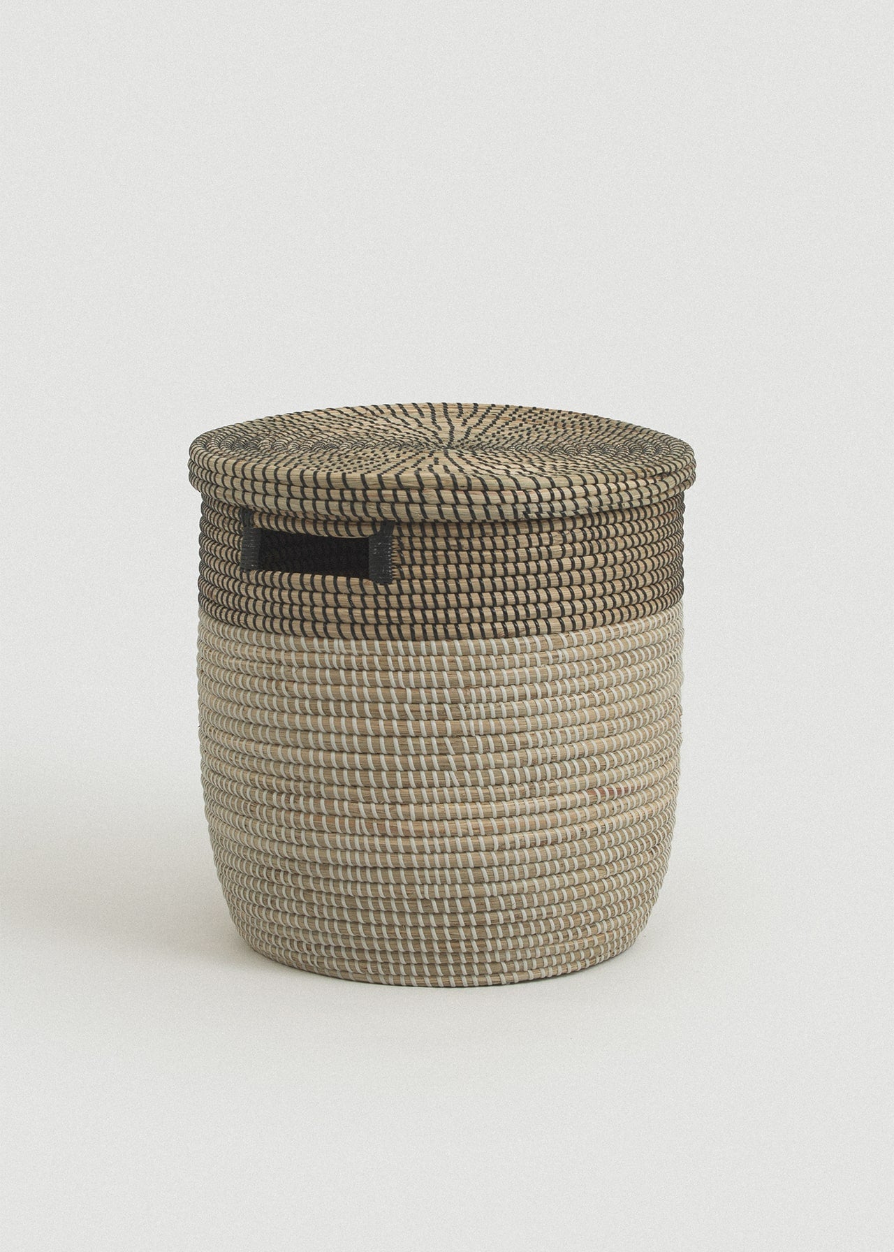 Black Medina Flat Lid Seagrass Baskets Set - Medium 16.5 x 15.75 in