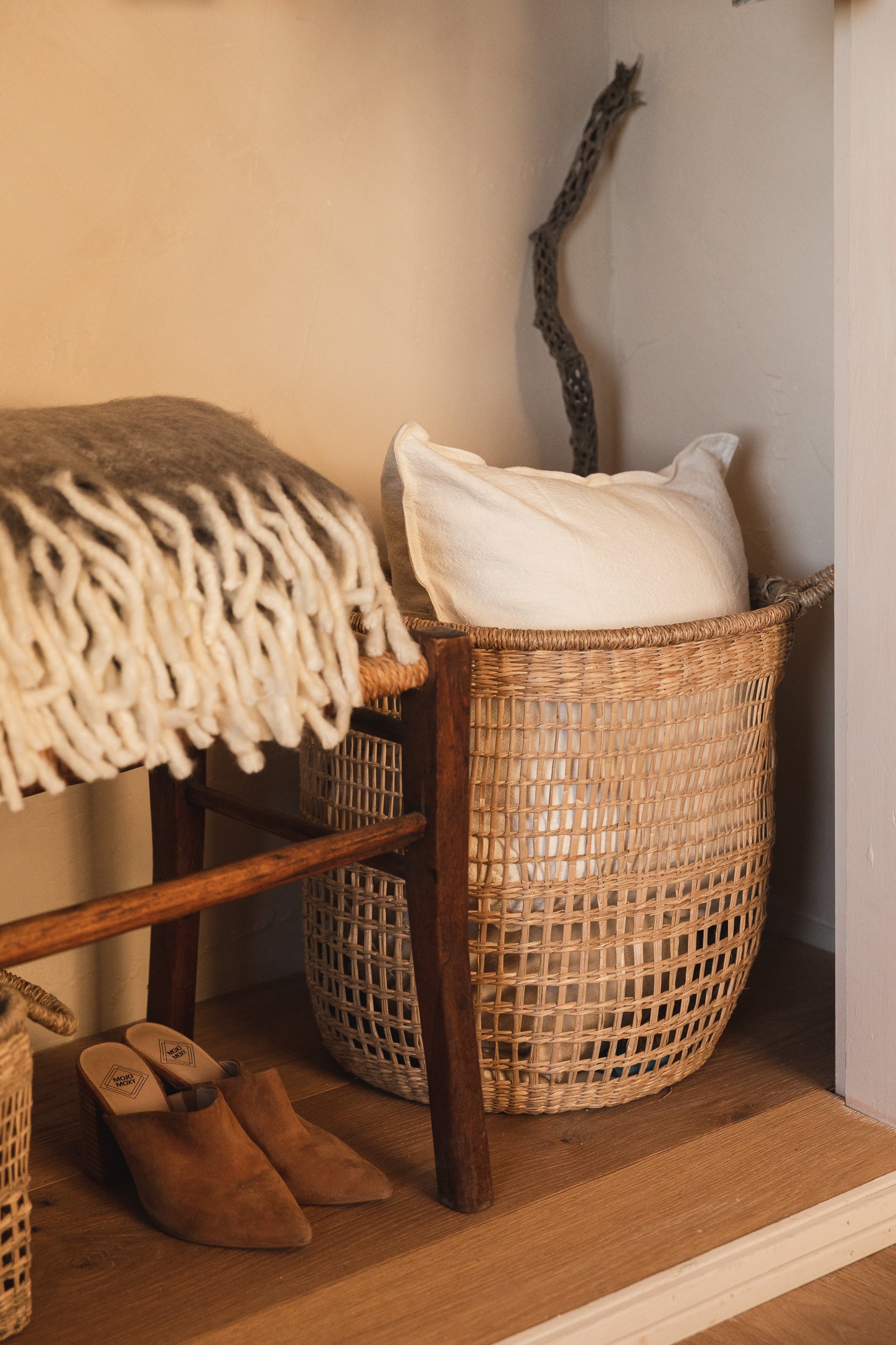 Salema Round Seagrass Basket with Handles - Salema Round Seagrass Basket with Handles