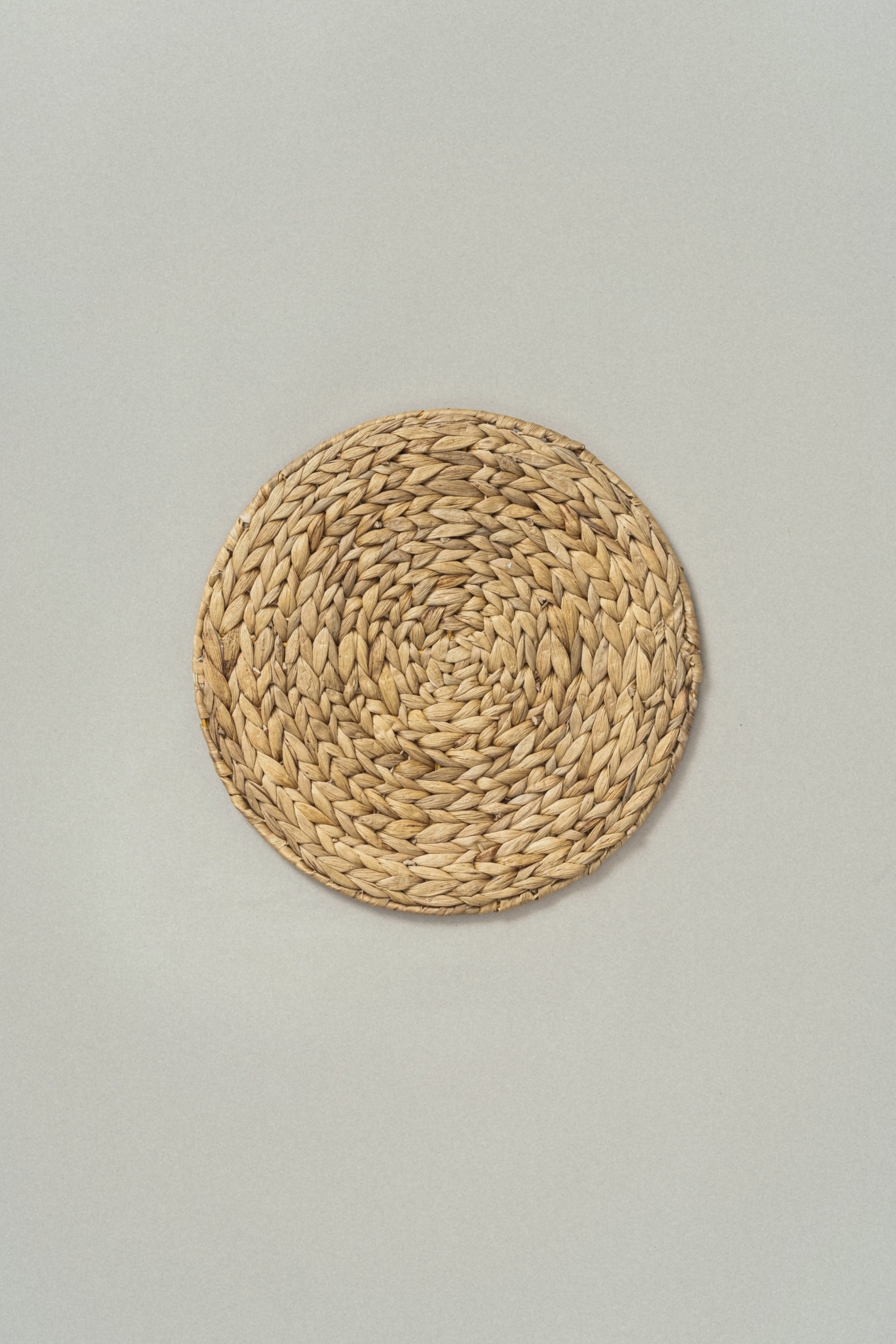 Dokmai Woven Water Hyacinth Placemats (Set of 2) - Dokmai Woven Water Hyacinth Placemats (Set of 2)