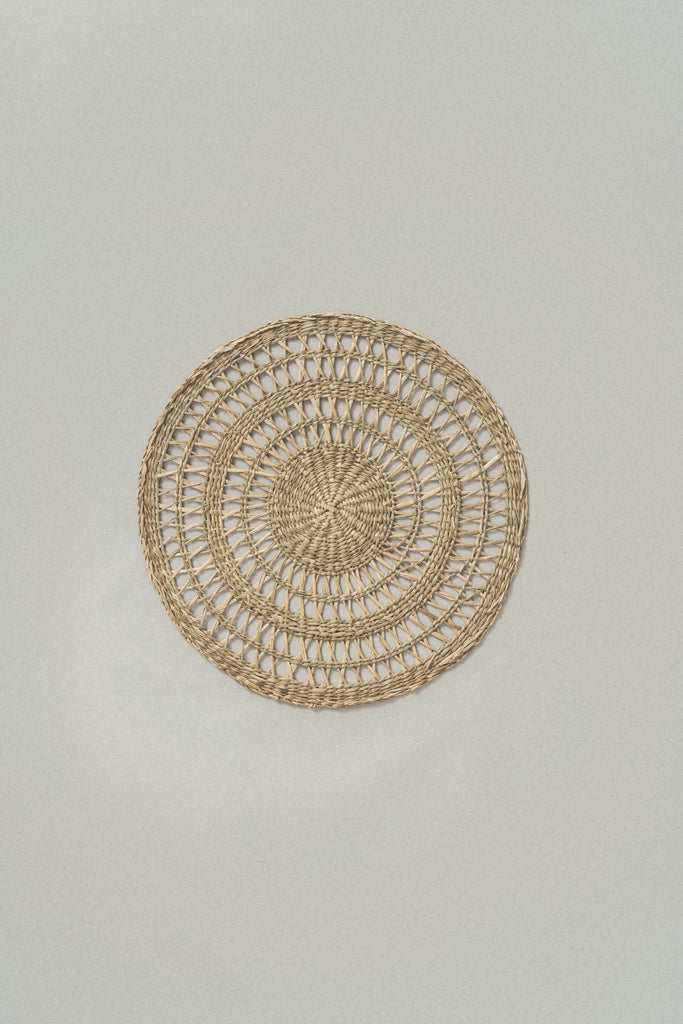 Raya Lattice Woven Seagrass Placemats (Set of 2) - Raya Lattice Woven Seagrass Placemats (Set of 2)
