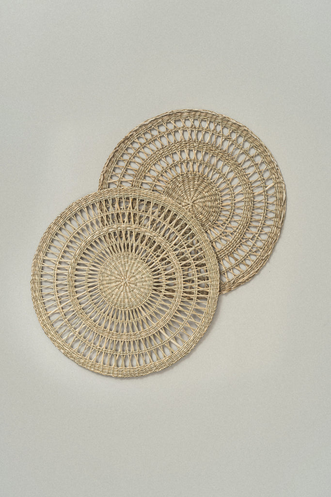 Raya Lattice Woven Seagrass Placemats (Set of 2) - Raya Lattice Woven Seagrass Placemats (Set of 2)