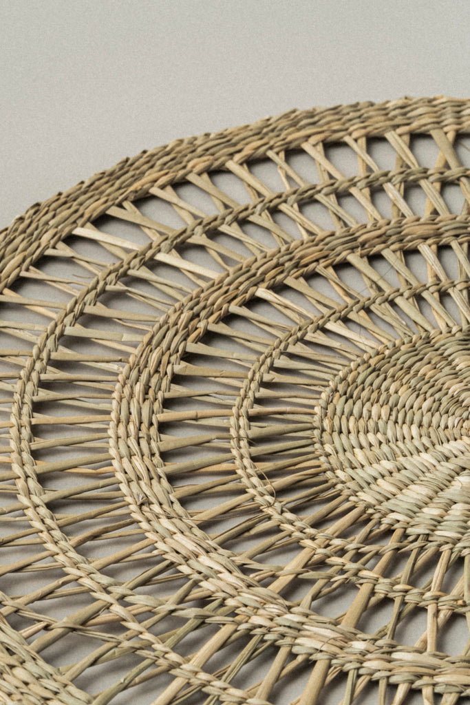 Raya Lattice Woven Seagrass Placemats (Set of 2) - Raya Lattice Woven Seagrass Placemats (Set of 2)